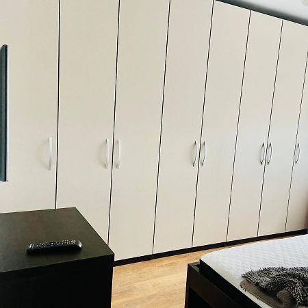 Iulius Mall Comfort Iasi Exteriör bild