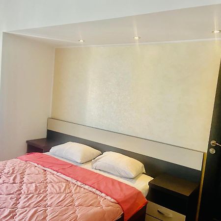Iulius Mall Comfort Iasi Exteriör bild