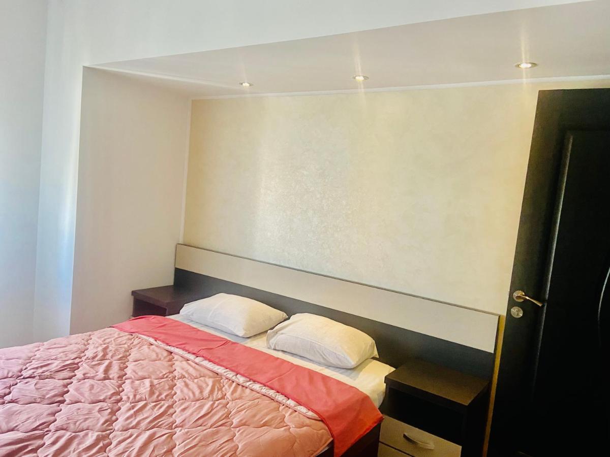 Iulius Mall Comfort Iasi Exteriör bild