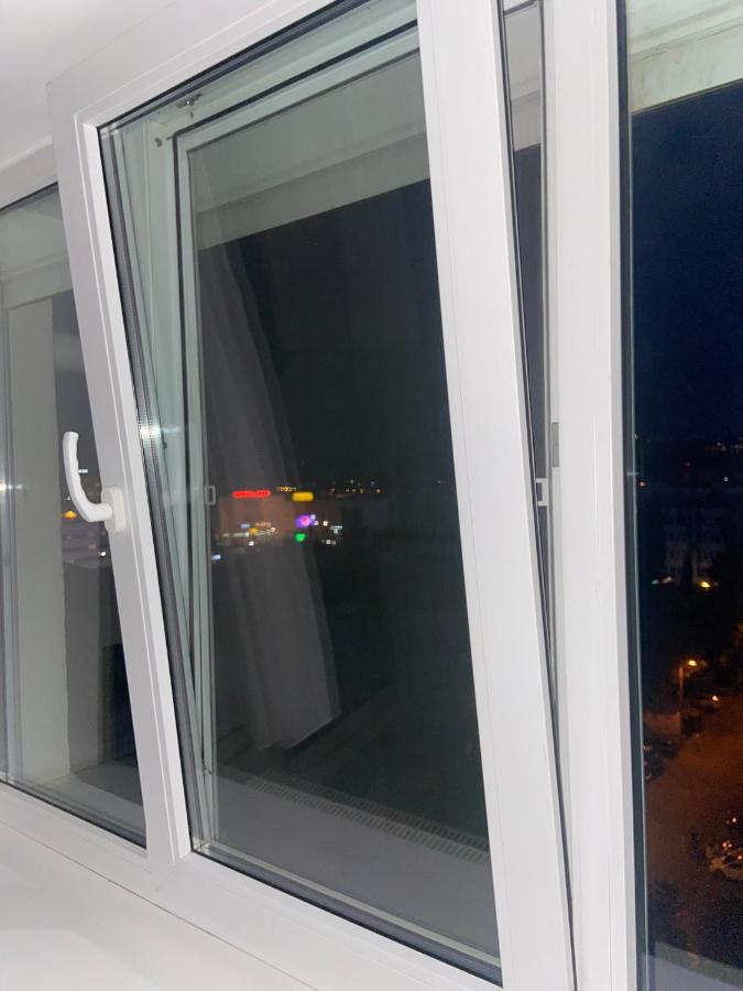 Iulius Mall Comfort Iasi Exteriör bild
